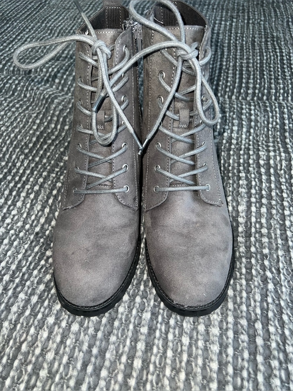 Women’s Gray Suede Lace-Up/Side Zip Block Heel Ankle Boots - Picture 4 of 8
